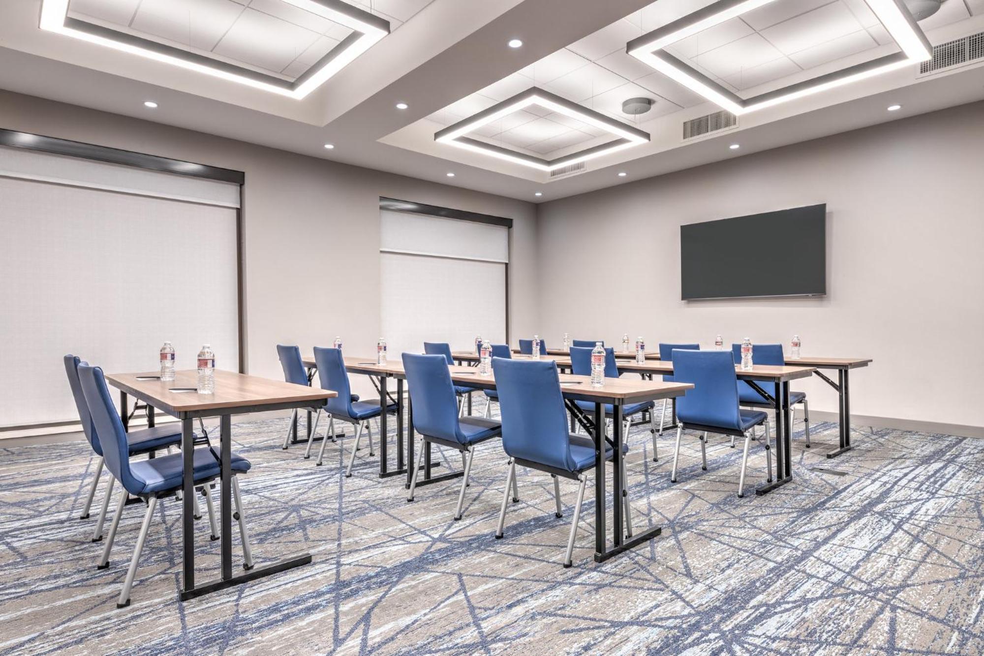 Holiday Inn Express & Suites Austin Airport East By Ihg エクステリア 写真