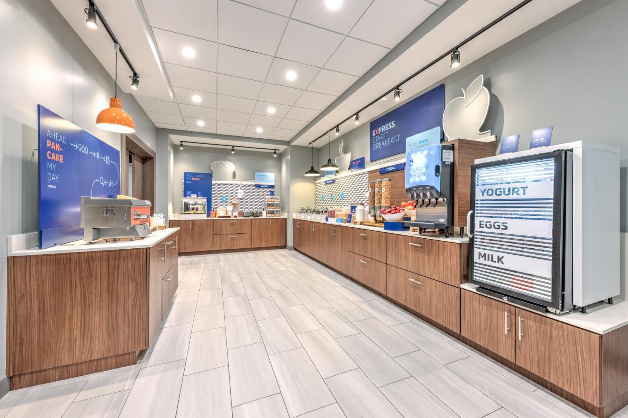 Holiday Inn Express & Suites Austin Airport East By Ihg エクステリア 写真