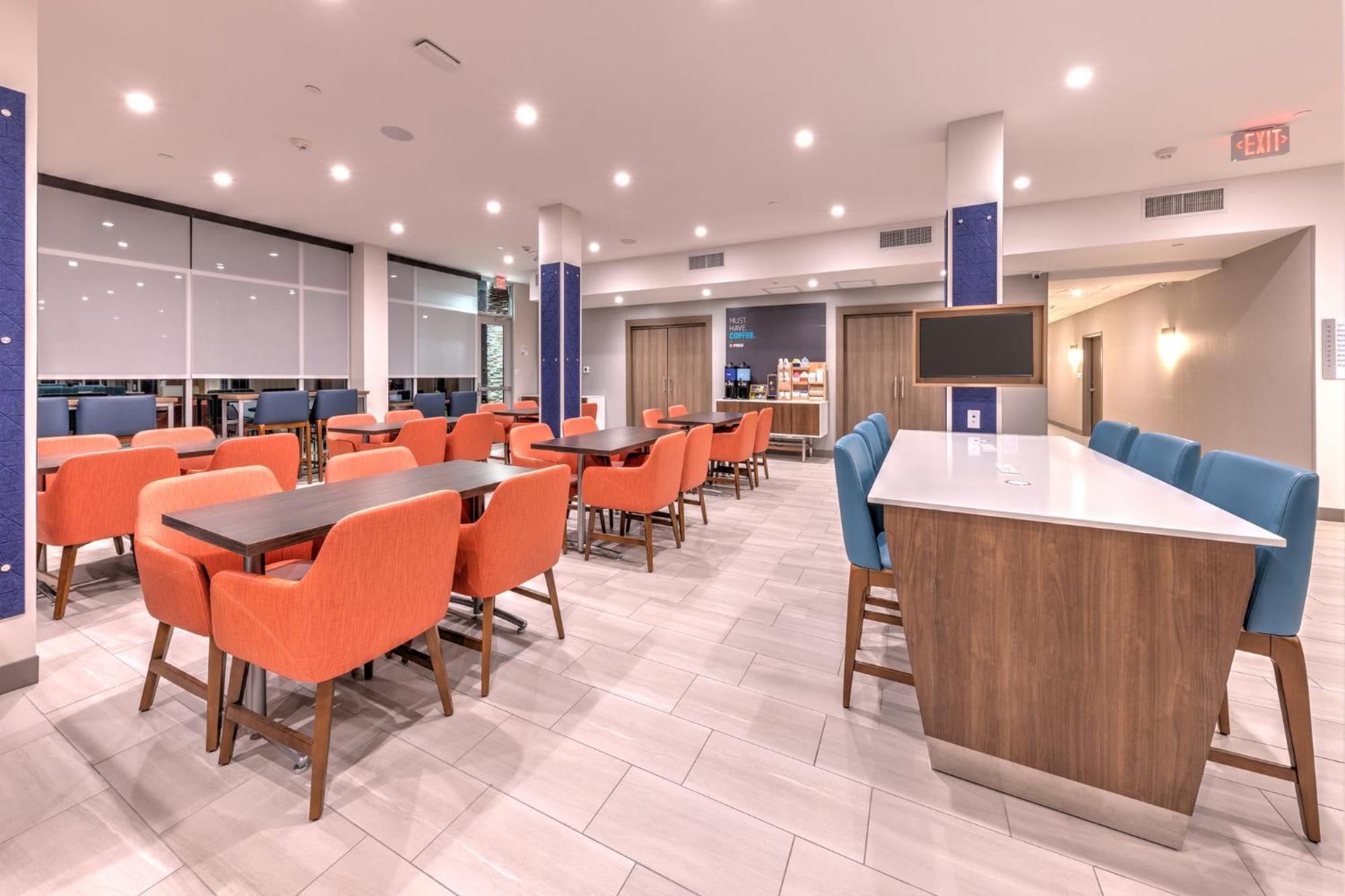 Holiday Inn Express & Suites Austin Airport East By Ihg エクステリア 写真