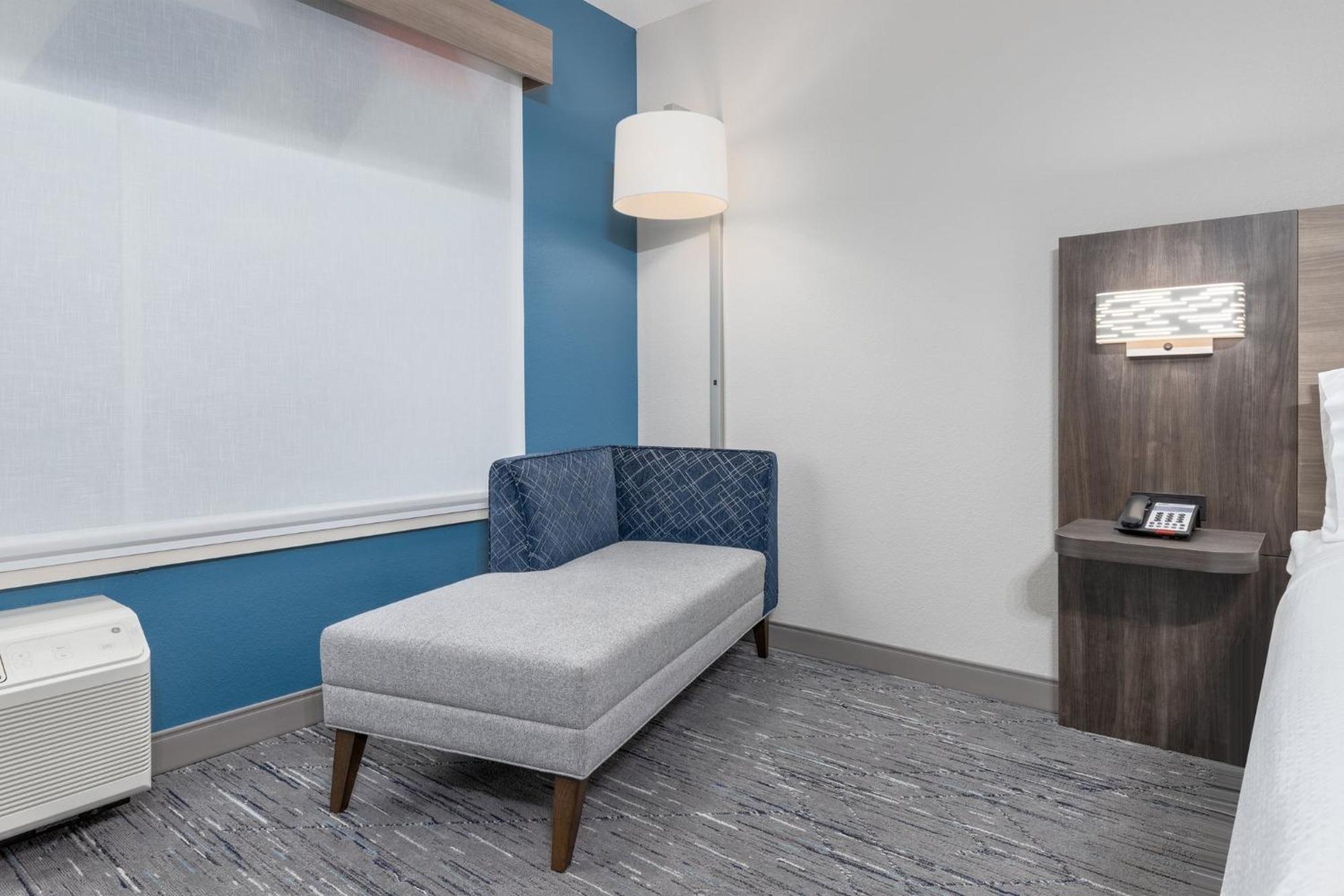 Holiday Inn Express & Suites Austin Airport East By Ihg エクステリア 写真