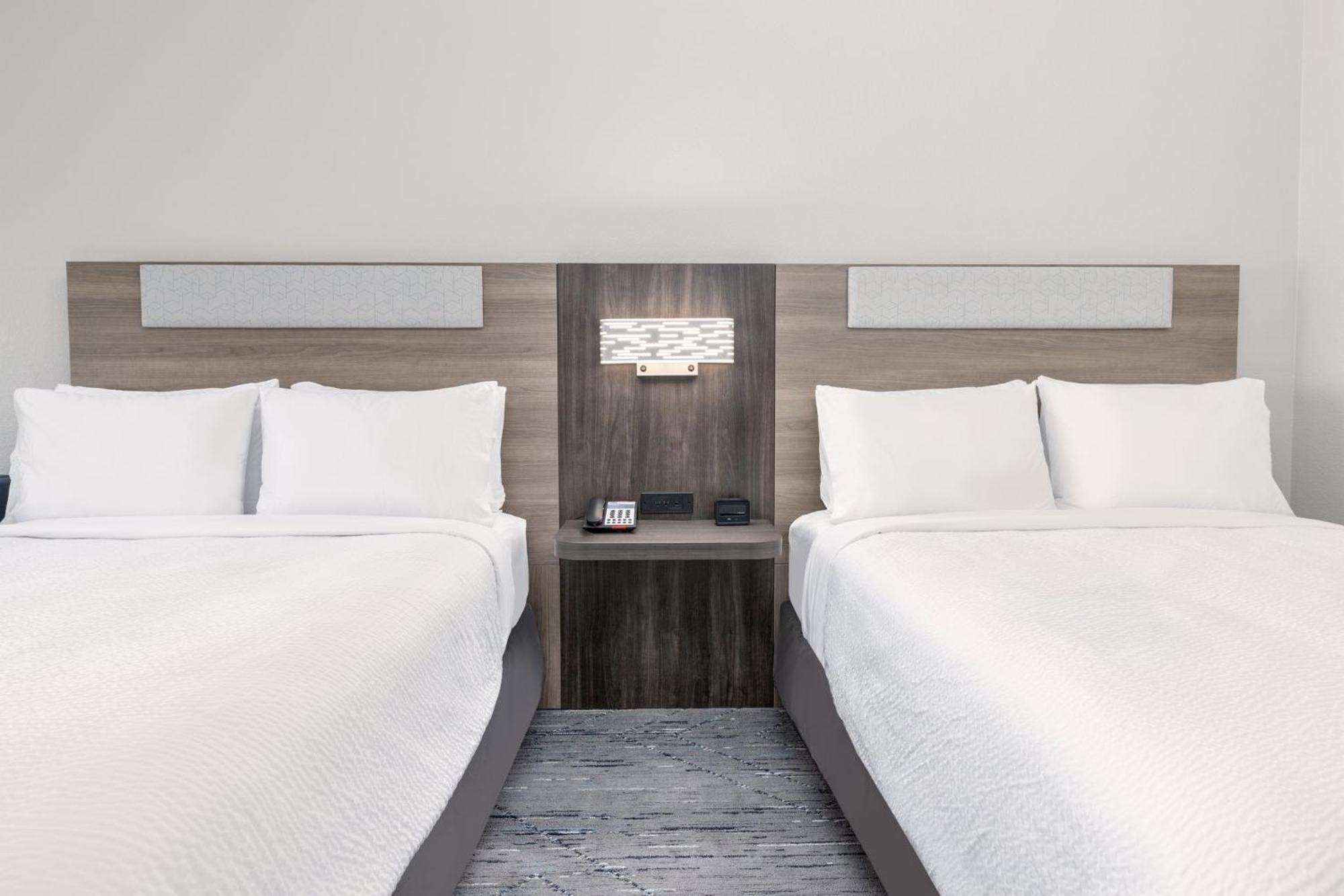 Holiday Inn Express & Suites Austin Airport East By Ihg エクステリア 写真